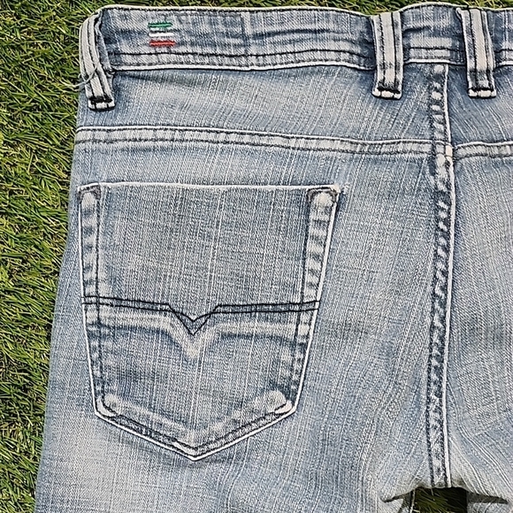 Diesel Denim Blue Straight Leg Jeans Vintage 00s - Picture 8 of 9